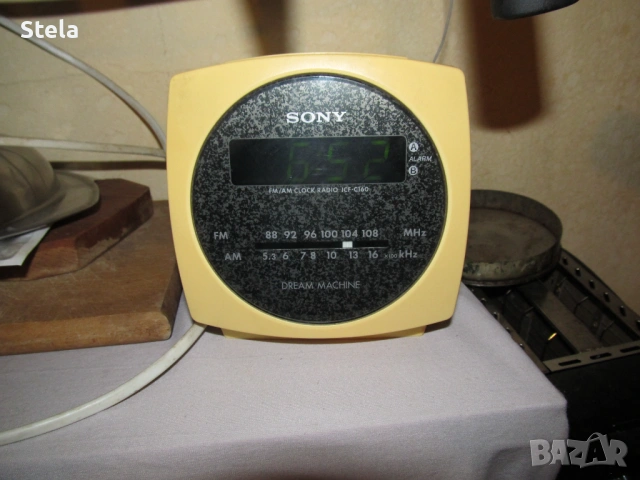 радиочасовник SONY - работи отлично 