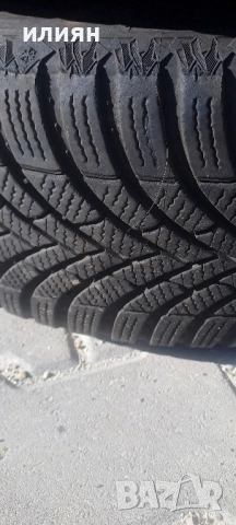 4бр зимни гуми 205 60 16 Semperit , снимка 5 - Гуми и джанти - 52416210