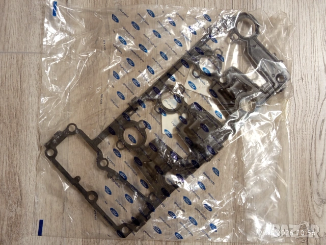 Гарнитура на капак клапани за FORD Galaxy Transit Connect C-Max Kuga 2.0TDCi и CITROEN PEUGEOT 2.0HD