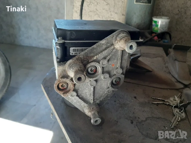 ABS Помпа за Mercedes Sprinter W906 и Vw Crafter, снимка 2 - Части - 53463293
