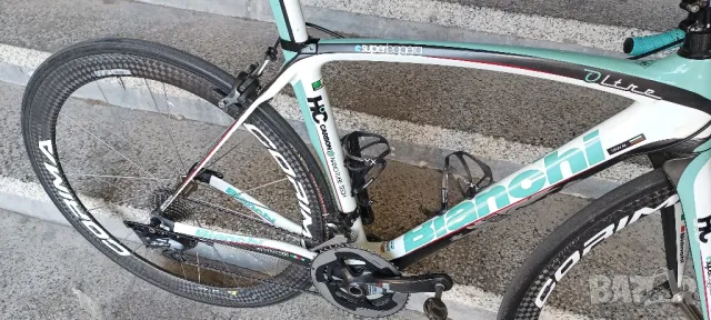 Шосеен карбонов велосипед Bianchi, снимка 11 - Велосипеди - 49436911