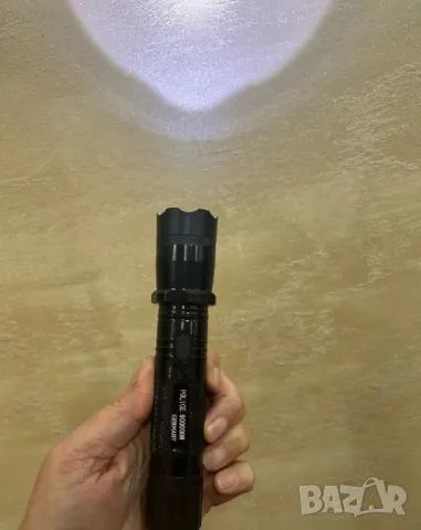 Нов немски полицейски фенер с лазер и електрошок, снимка 1