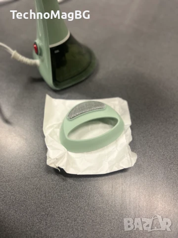 Вертикална ютия Russell Hobbs 25592-56 , 1600 W, снимка 6 - Ютии - 51146308