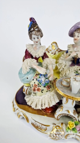 Порцеланова фигурка на три дами на кафе - Volkstedt, снимка 5 - Статуетки - 52656234