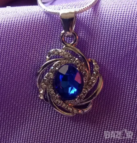 Колие с кристал , снимка 2 - Колиета, медальони, синджири - 47845404