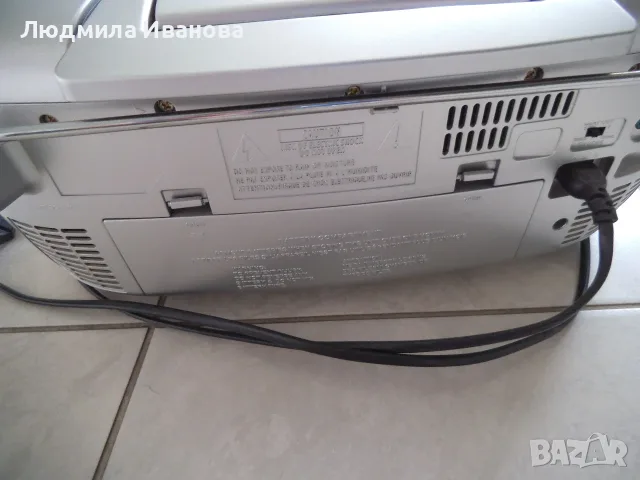 Портативна стерео уредба JVC, снимка 3 - Аудиосистеми - 56312553