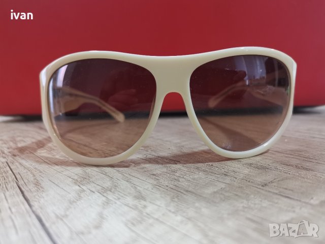 50 % намаление. Унисекс слънчеви очила Puma. нови в калъф. 