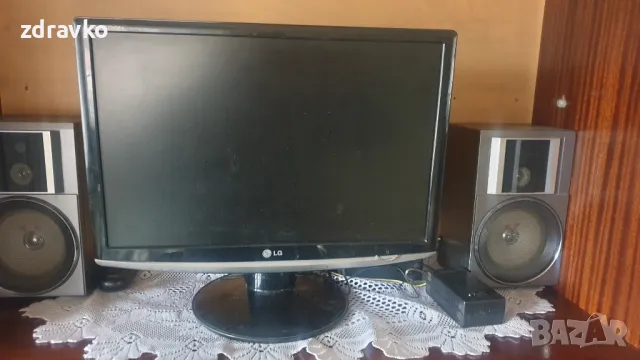 Монитор за компютър LG 19 инча, снимка 1
