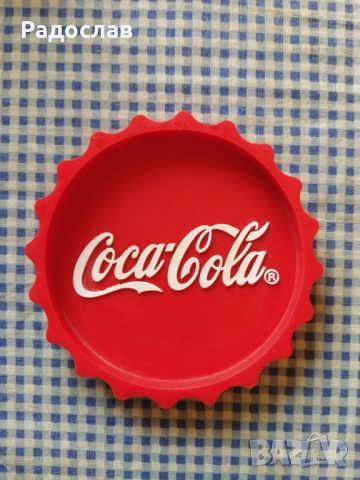 голяма капачка Coca-Cola 