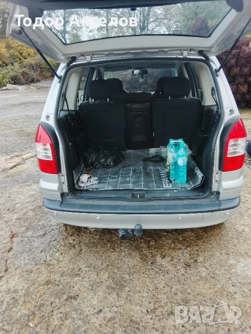 Опел Зафира 1.8, снимка 10 - Автомобили и джипове - 52469792