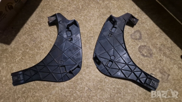 стойка държач Ауди А4 Б6 Audi A4 B6 stoyka durjach farove фарове, снимка 2 - Части - 52081179