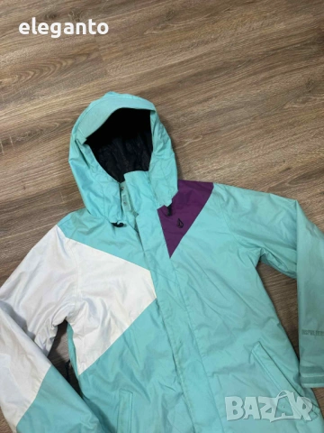 Дамско ! Volcom Hoffmann 15K/10K Primaloft Insualted Ski SNow Jacket , S размер , снимка 4 - Якета - 53430492