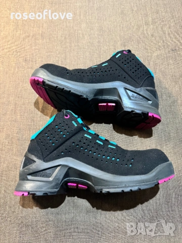 Дамски работни олекотени немски обувки UVEX - номер 39, снимка 2 - Други - 53236369