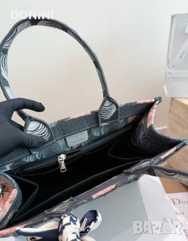 Christian Dior Дамска чанта, кожа, снимка 8 - Чанти - 56316113