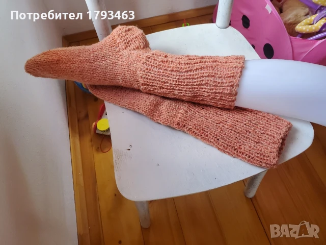 Ръчно плетени дамски чорапи от вълна. Размер 38