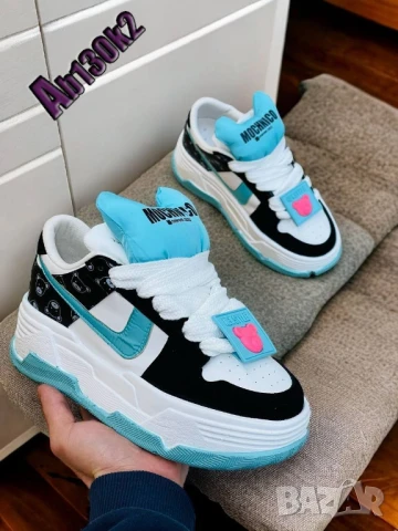 дамски маратонки moschino , снимка 5 - Маратонки - 51314026