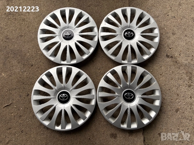 4 броя оригинални тасове за Toyota Yaris 15, снимка 2 - Аксесоари и консумативи - 52663306