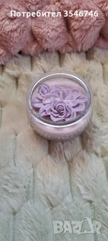 красиви свещници от керамичен гипс и свещи от соев восък. , снимка 7 - Декорация за дома - 49324860