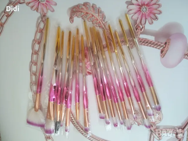 Четки за грим 