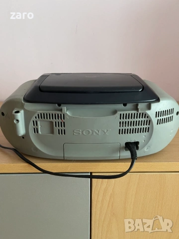 Радиокасетофон с CD SONY, снимка 9 - Радиокасетофони, транзистори - 53201147