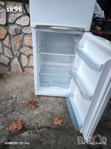 Хладилник Crown , снимка 3 - Хладилници - 52414962