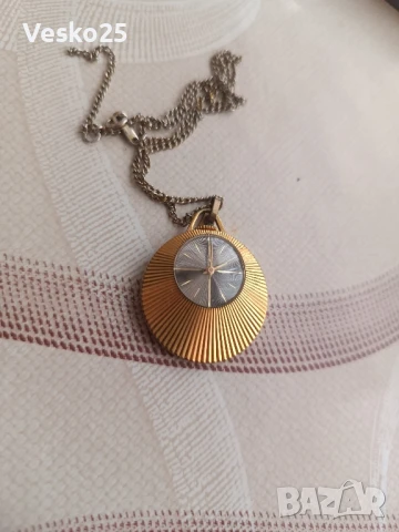 Часовник Слава/Slava механичен позлата , снимка 2 - Дамски - 51386408