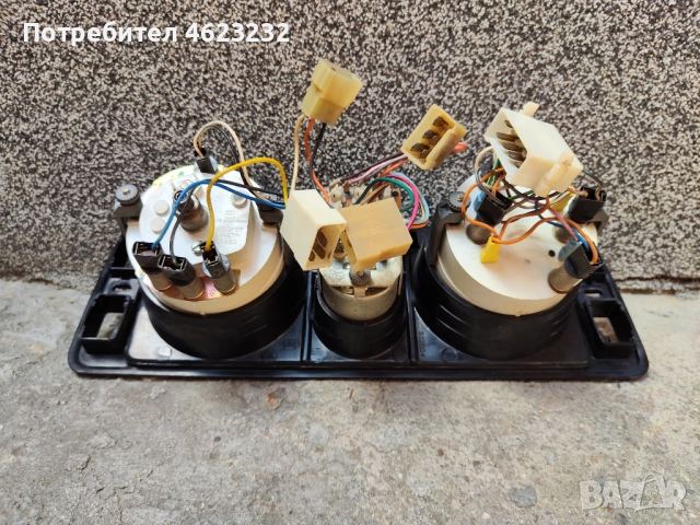 Десен стоп и километраж ВАЗ 2104, снимка 15 - Части - 52566276