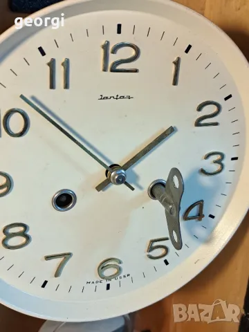 Руски стенен часовник Янтар , снимка 5 - Стенни часовници - 48956239