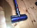 Много добра Dyson V10 безжична прахосмукачка пълен комплект, снимка 4