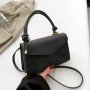 Малка дамска чанта с къса дръжка с възли 23х15х6см, снимка 1 - Чанти - 44326616