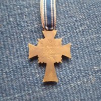 медал "майчина слава" - трети райх - бронз с лента, снимка 2 - Антикварни и старинни предмети - 44403785