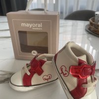 Бебешки обувки Mayoral. Размер 18, снимка 1 - Бебешки обувки - 42199285