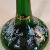 Стара зелена стъклена ваза Maria Hilfberg, снимка 2 - Антикварни и старинни предмети - 44777511
