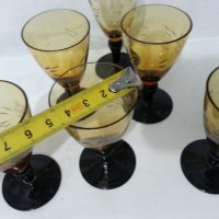 стъклени чаши чашки и гарафа  цветно стъкло, снимка 3 - Антикварни и старинни предмети - 36017199