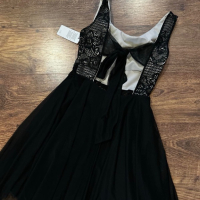 Черна рокля с бежово , снимка 2 - Рокли - 44586338