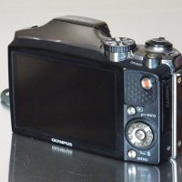 Olimpus  OM-D E-M5+ батериен грип, снимка 13 - Фотоапарати - 42423905