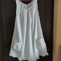 бяла плажна рокля с външни джобове , снимка 1 - Рокли - 44679834