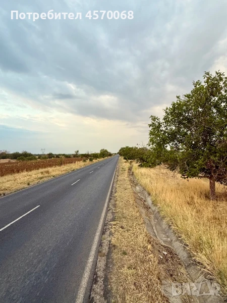 Земеделска земя на главен път Пловдив - Карлово, село Горна махала, снимка 1