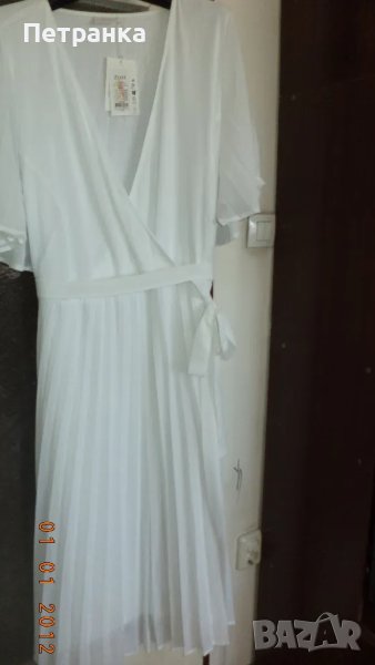 На вашето внимание - НОВА ДАТСКА булчинска рокля и шаферки, снимка 1