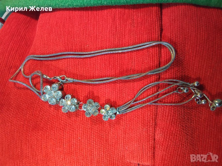 ИСКРЯЩО СТИЛНО ПОСРЕБРЕНО ФЛОРАЛНО КОЛИЕ ПЕНДАНТ АРТ МЕДАЛЬОН с ФАСЕТИРАНИ КРИСТАЛИ 3963, снимка 1