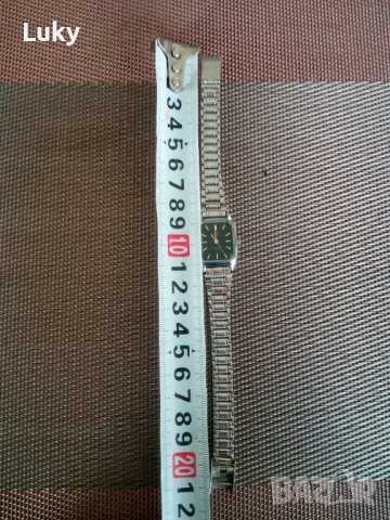 Продавам дамски часовник .Кварц.Работещ., снимка 4 - Дамски - 41099646