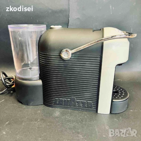 Кафемашина LAVAZZA LM JOLIE, снимка 3 - Кафемашини - 52752850