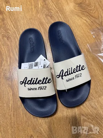 Унисекс нови оригинални чехли  adidas adilette ! 42,43,44 н, снимка 1 - Мъжки чехли - 48435485