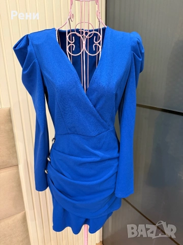 Елегантна рокля в кралско синьо 