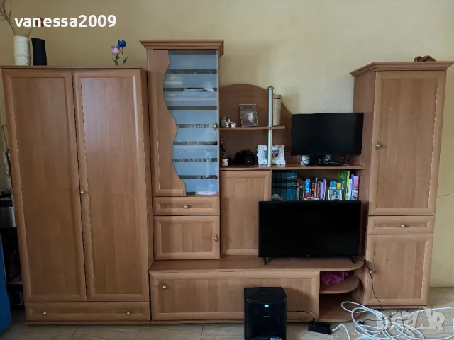 Модулна секция с гардероб 