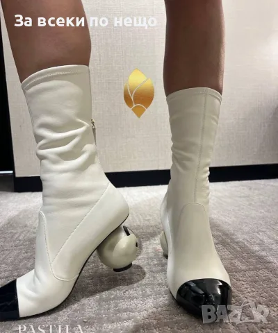 Chanel Елегантни Дамски Боти С Ток Перла И Дизайн - Различни Цветове Код SK2212