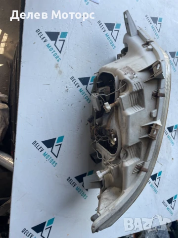 Фар десен за Mercedes Sprinter, Мерцедес Спринтер, снимка 2 - Части - 50890046