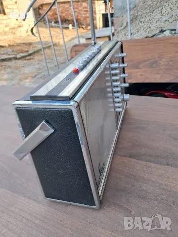 Радиоприемник. Радиоприемник.Grundig Luxus boy, снимка 3 - Радиокасетофони, транзистори - 50090065