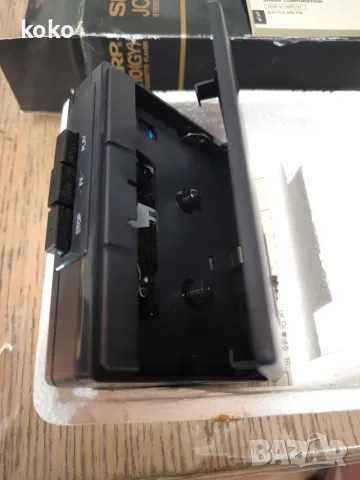 Уолкмен Walkman Sony и Sharp, снимка 17 - Радиокасетофони, транзистори - 55972593