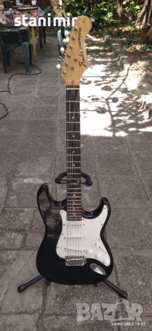 Китара тип Fender Stratocaster 